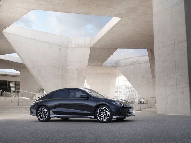 Hyundai Ioniq 6 photo 22