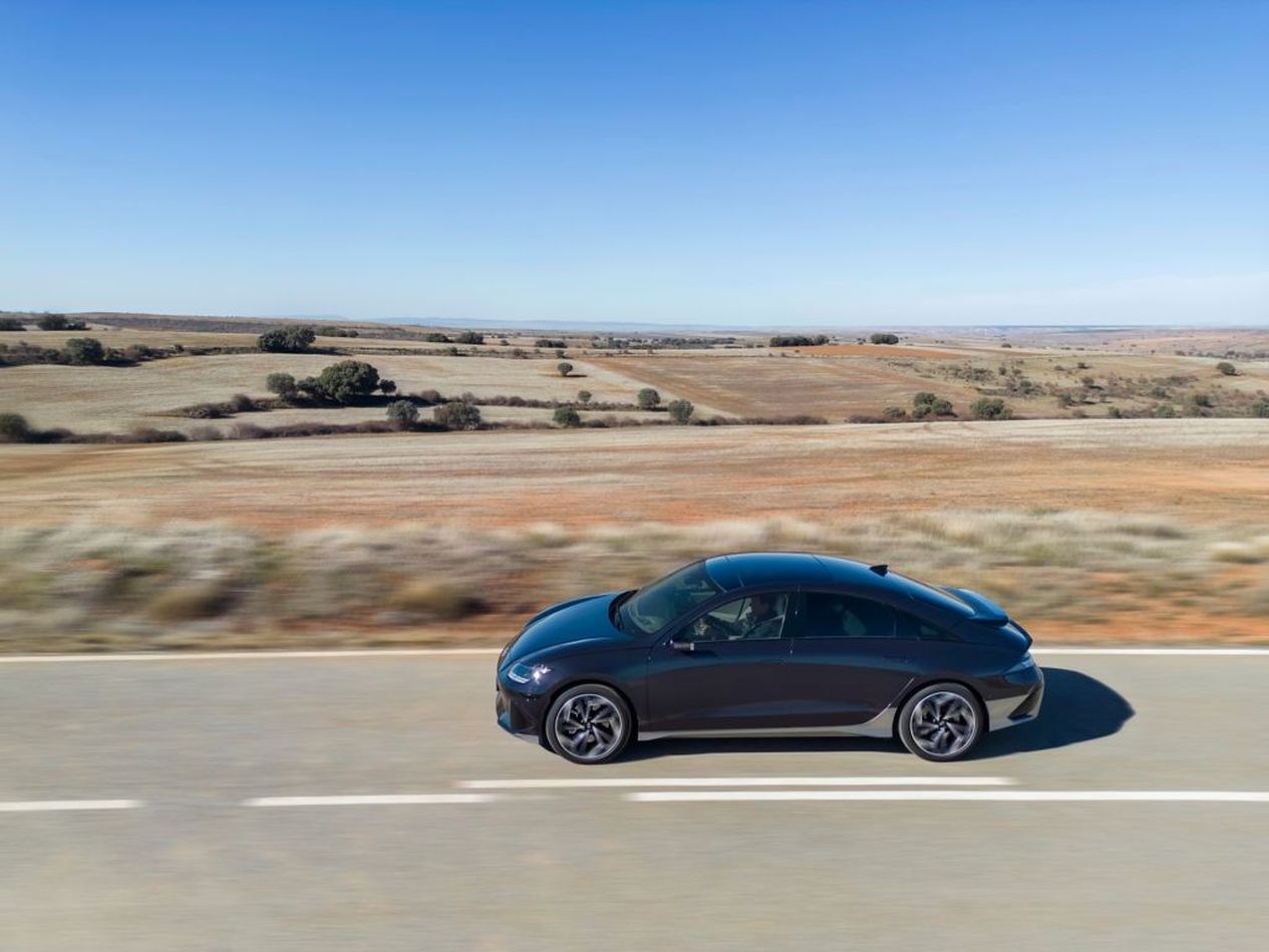 Hyundai Ioniq 6 photo 25