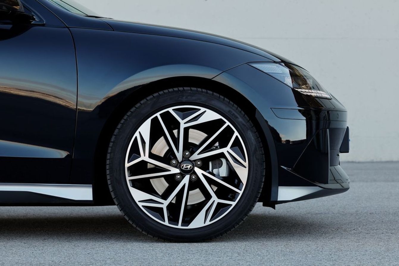 Hyundai Ioniq 6 photo 27