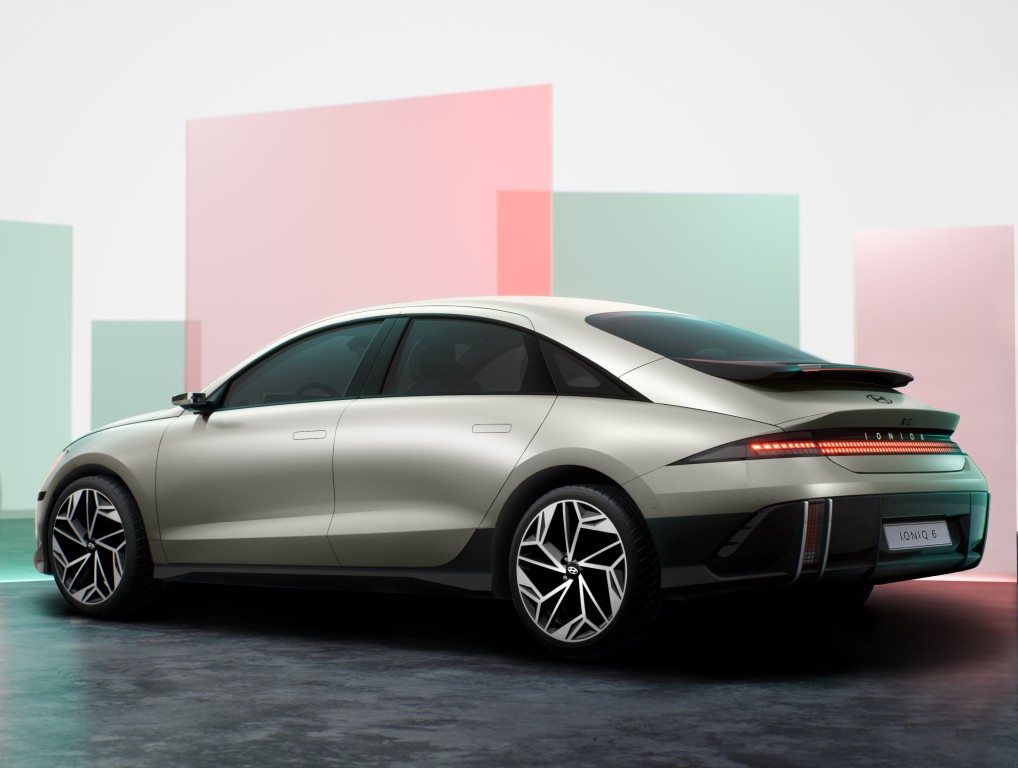Hyundai Ioniq 6 photo 6