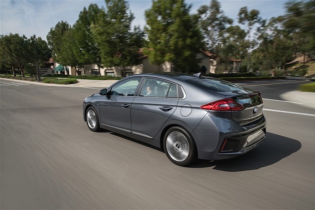Hyundai Ioniq foto 7