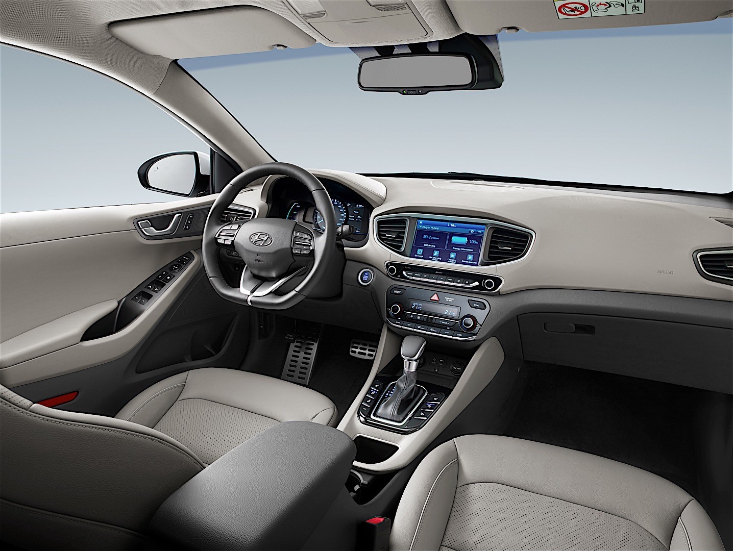 Hyundai Ioniq photo 82