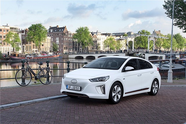 Hyundai Ioniq foto 17