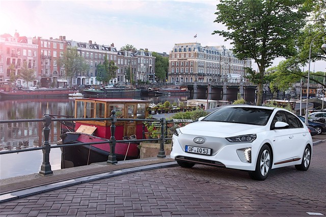 Hyundai Ioniq foto 18
