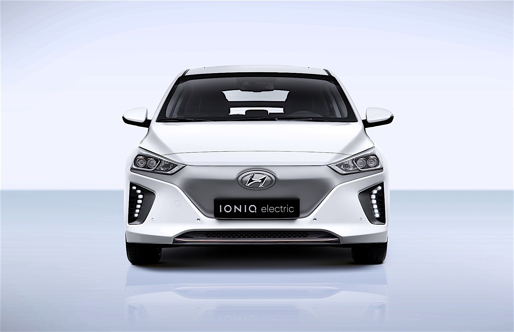 Hyundai Ioniq photo 39