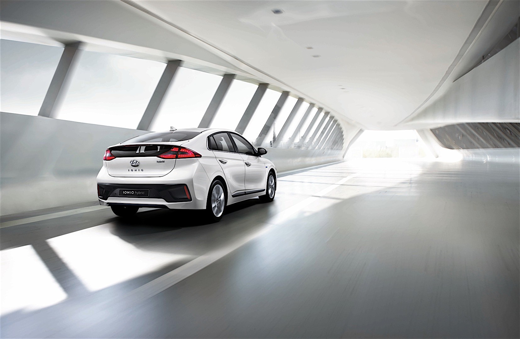 Hyundai Ioniq photo 56