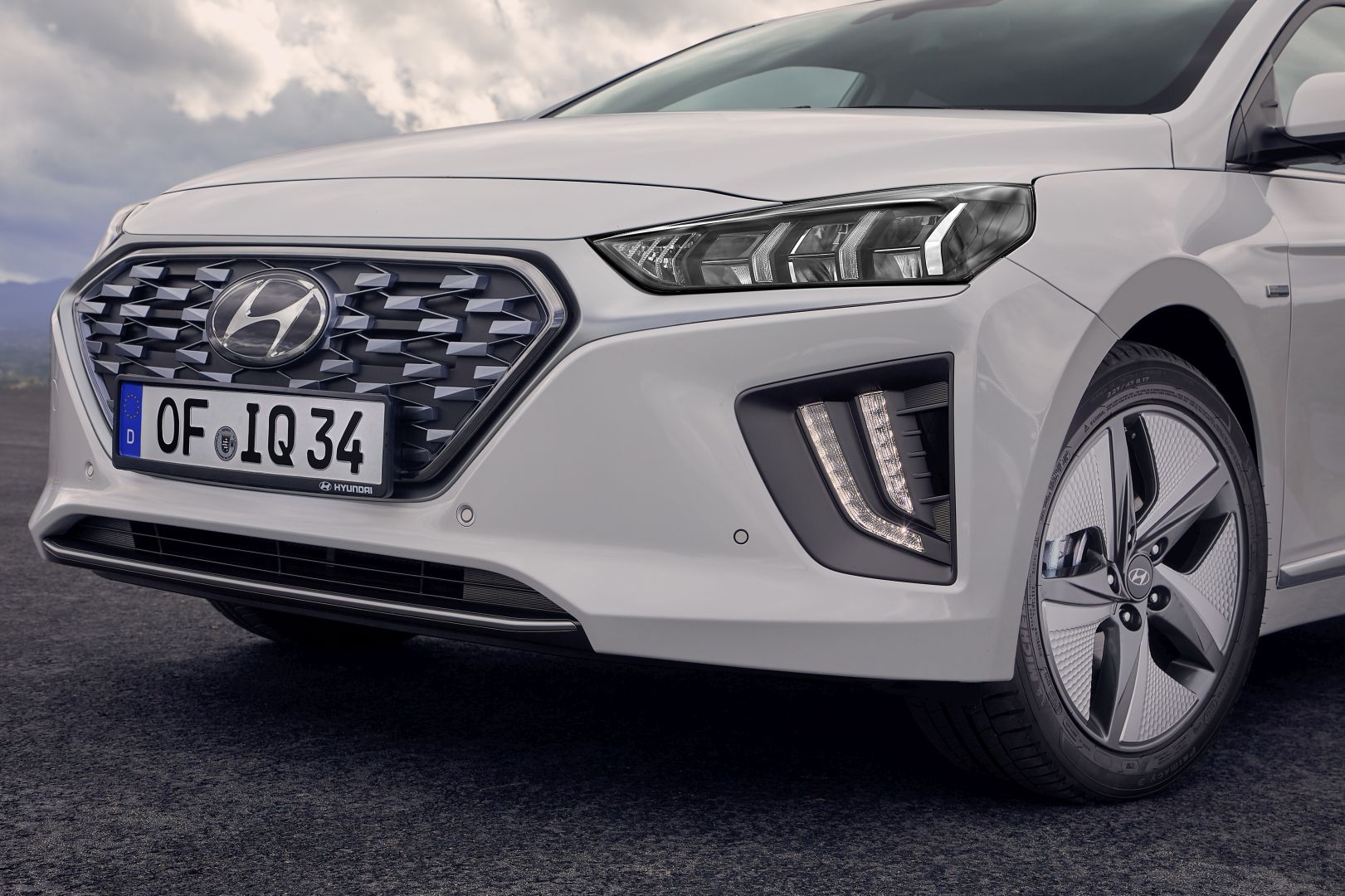 Hyundai Ioniq photo 37