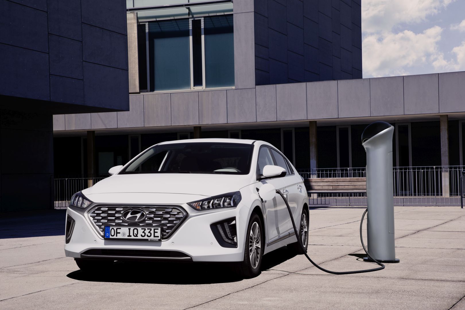 Hyundai Ioniq photo 62