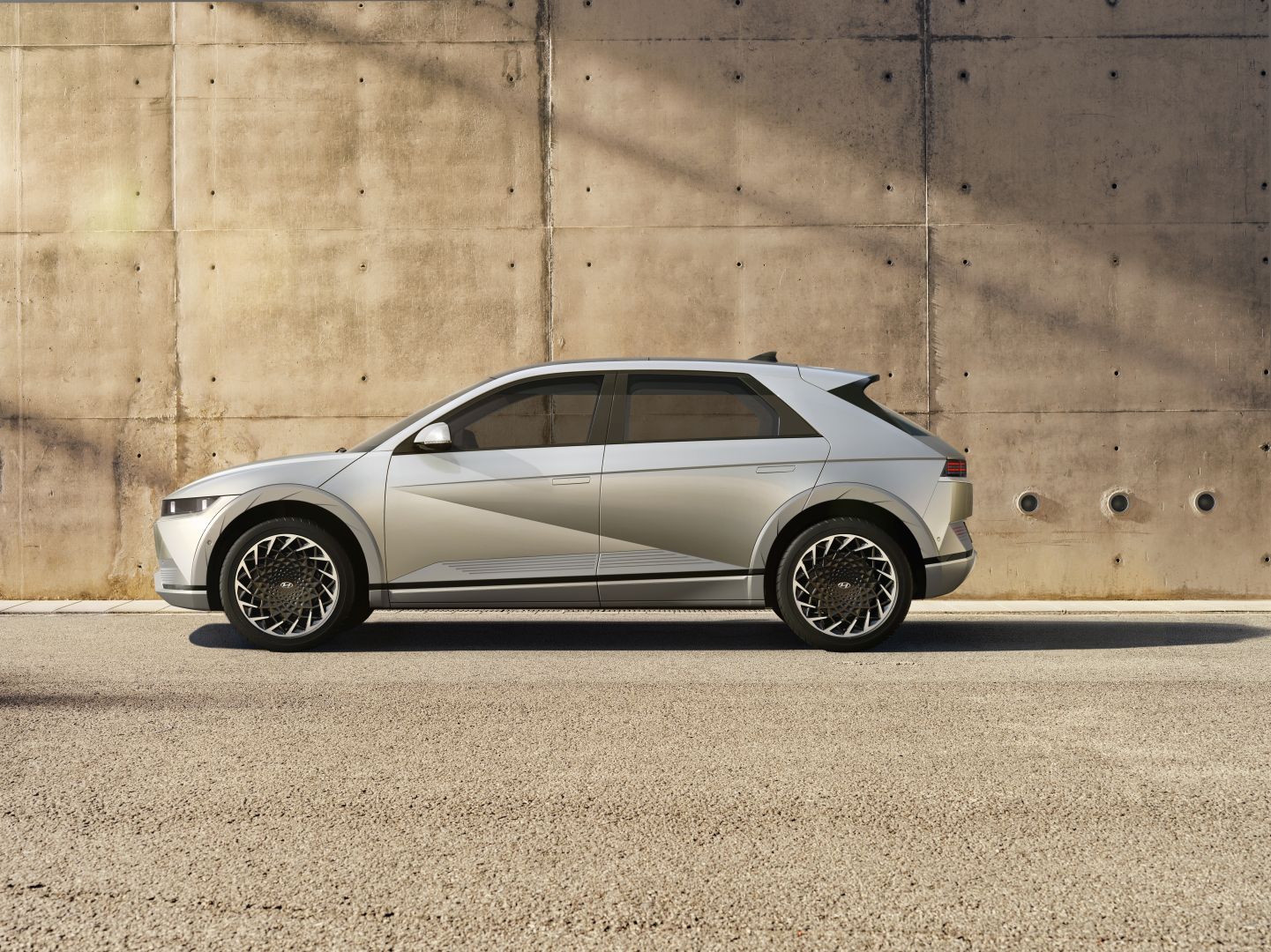 Hyundai Ioniq photo 16