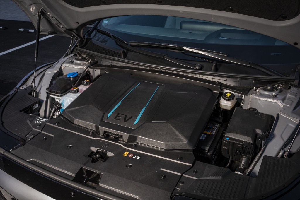 Hyundai Ioniq photo 41