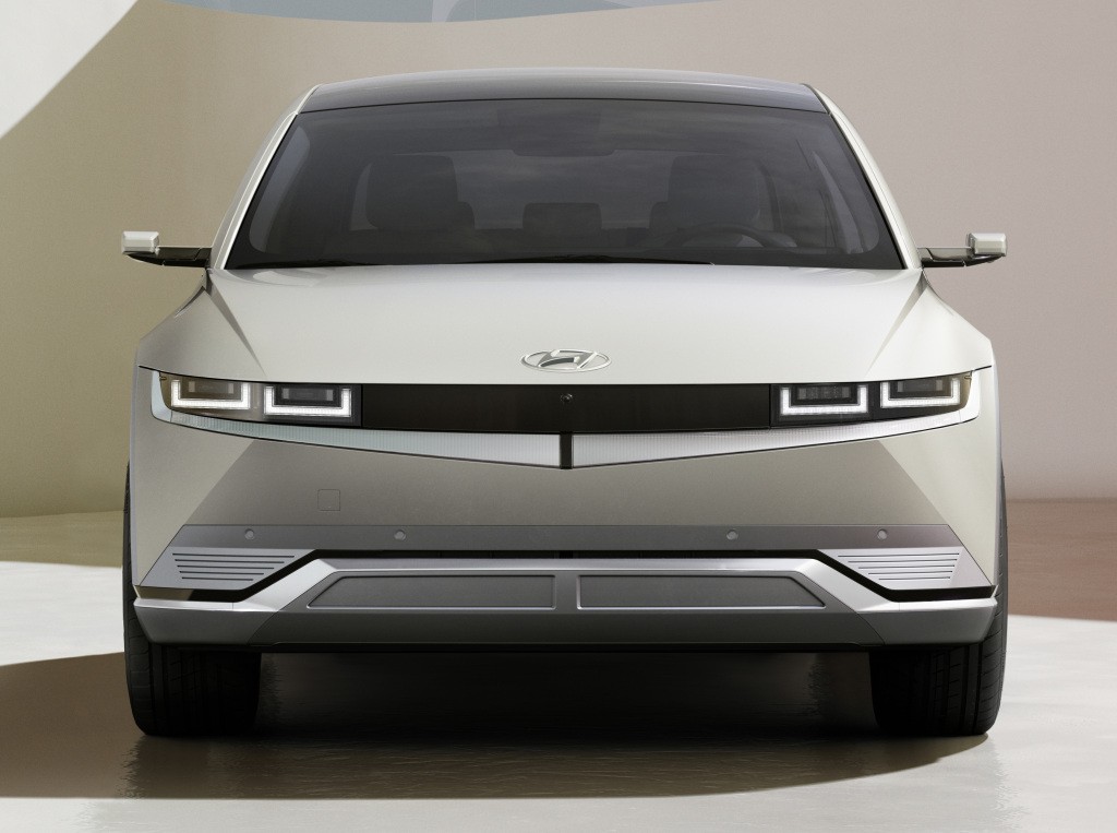 Hyundai Ioniq photo 18