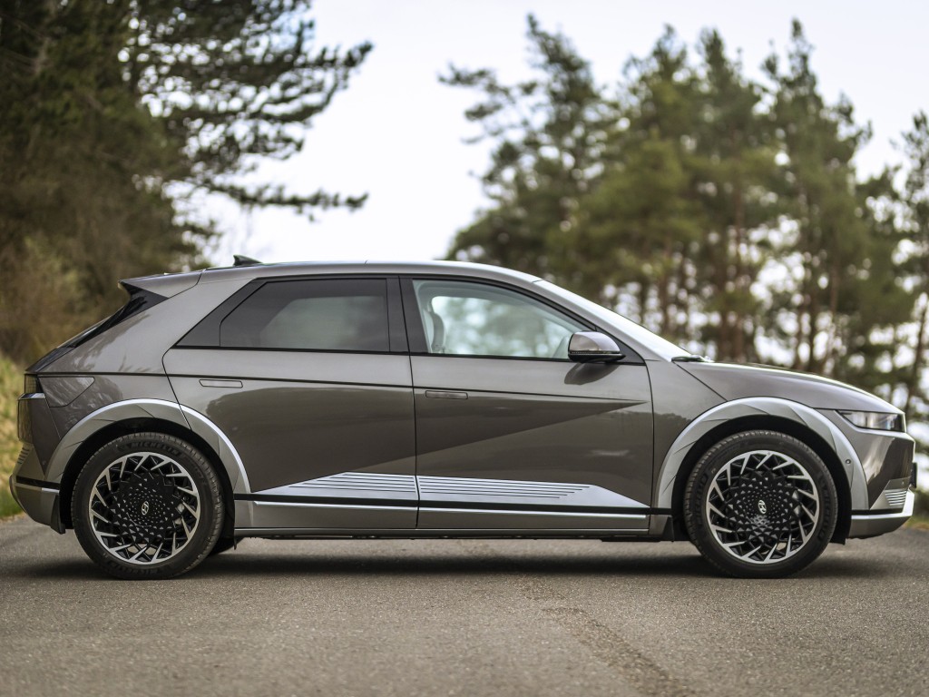 Hyundai Ioniq photo 23
