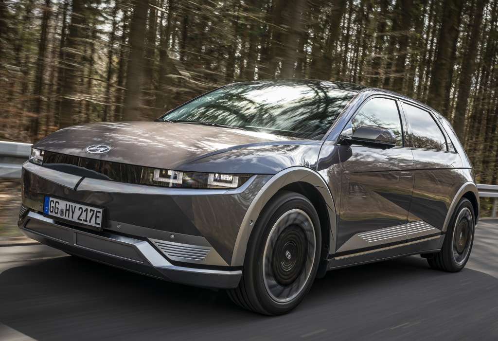 Hyundai Ioniq photo 25