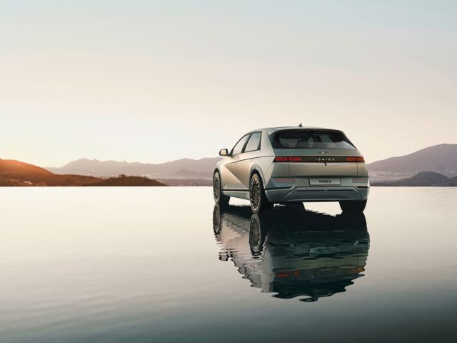 Hyundai Ioniq Foto 2
