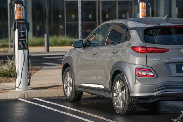 Hyundai Kona Electric photo 1