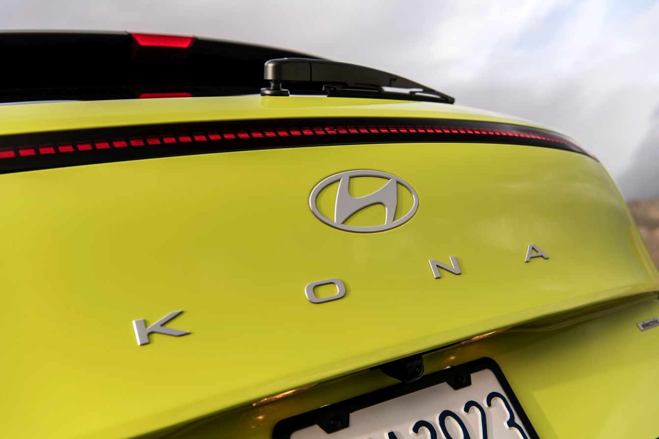 Hyundai Kona Electric photo 2