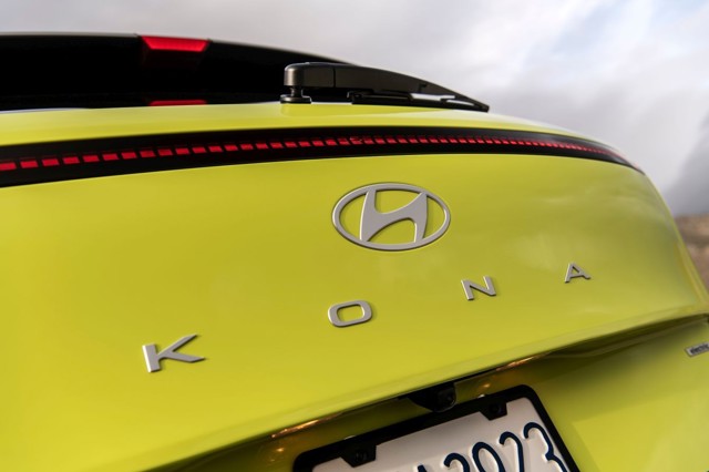 Hyundai Kona Electric photo 2