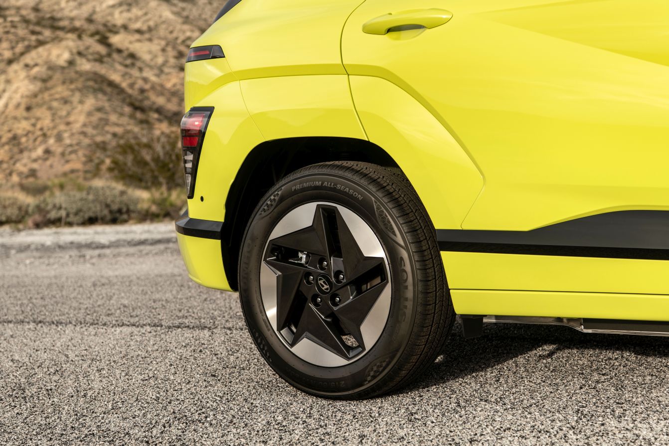 Hyundai Kona Electric photo 8