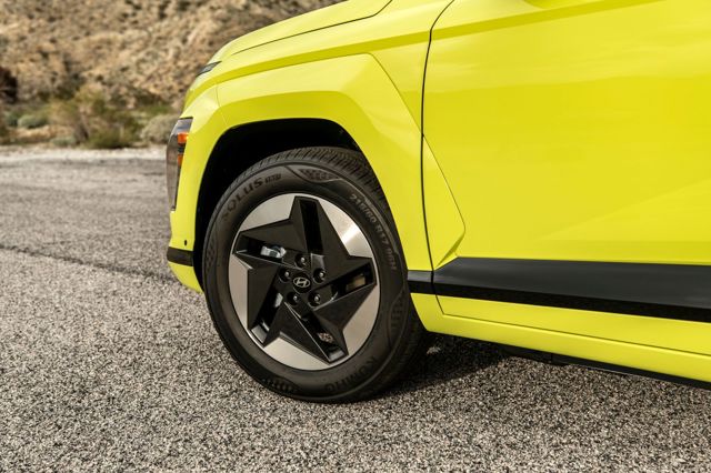 Hyundai Kona Electric photo 9