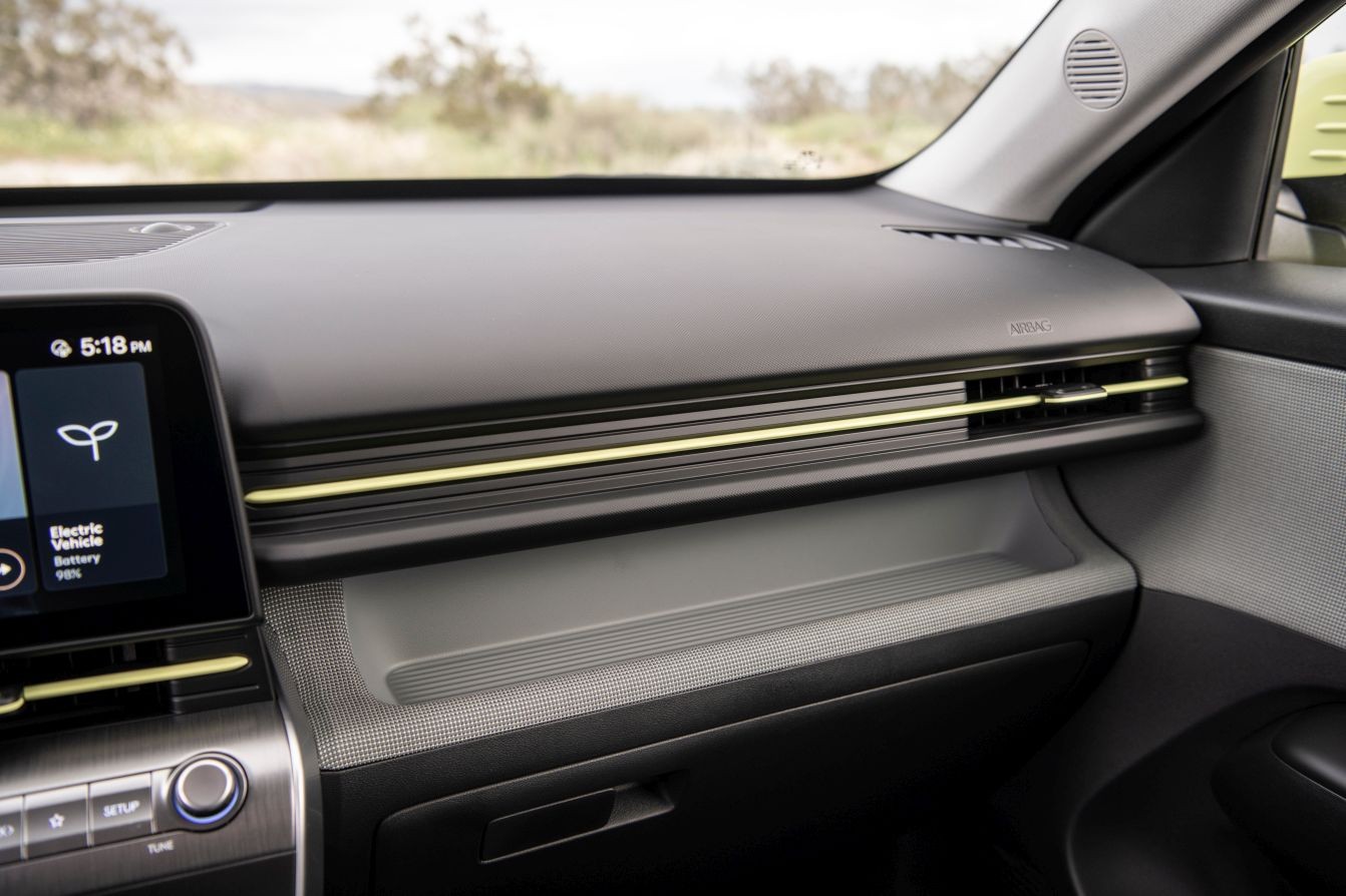 Hyundai Kona Electric photo 45