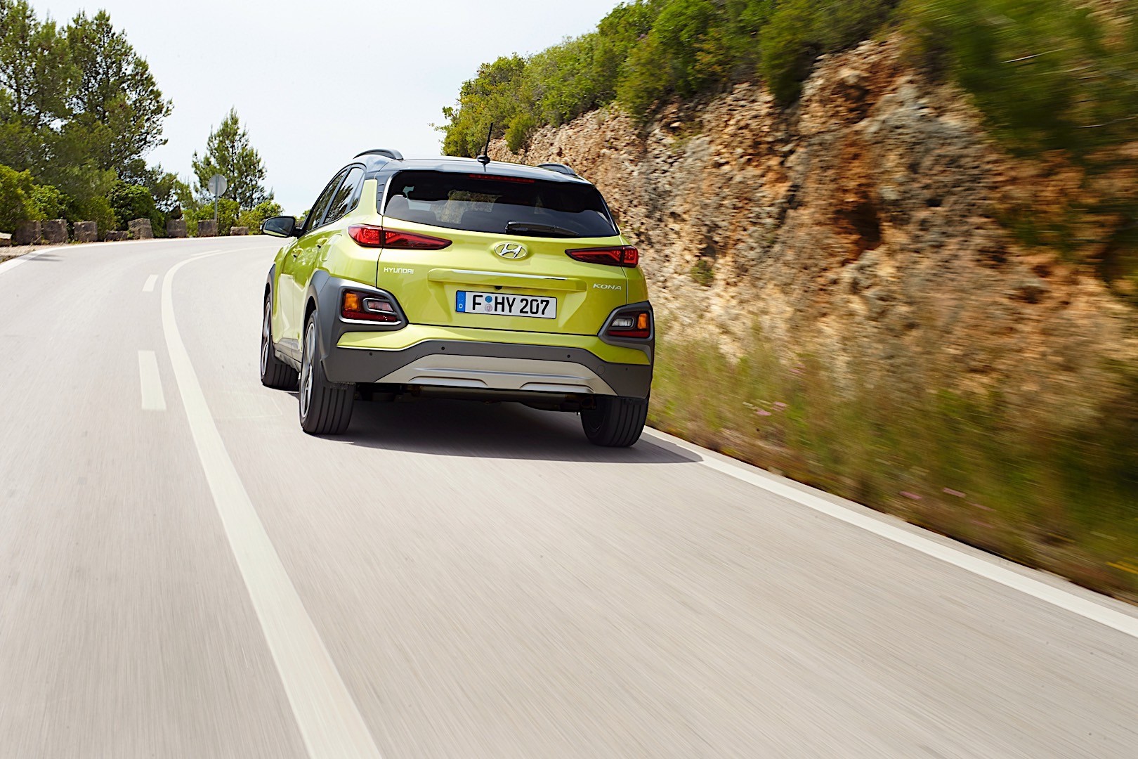 Hyundai Kona photo 4