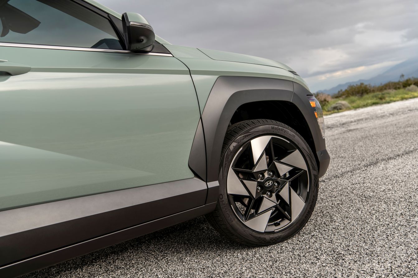 Hyundai Kona photo 5