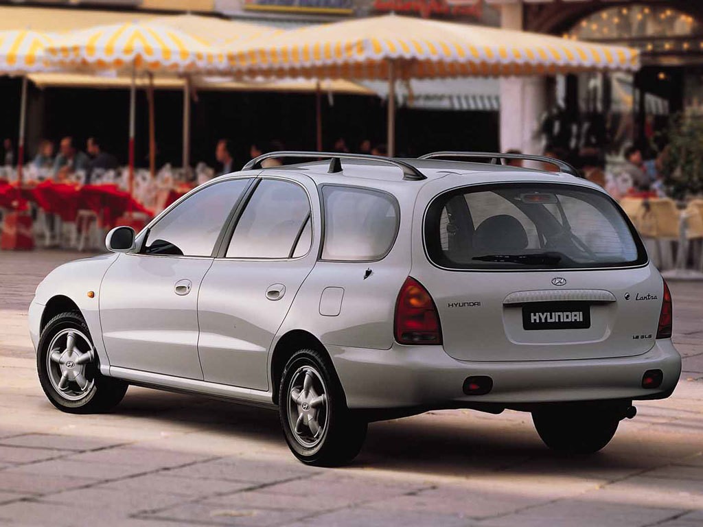 Hyundai Lantra Wagon photo 3