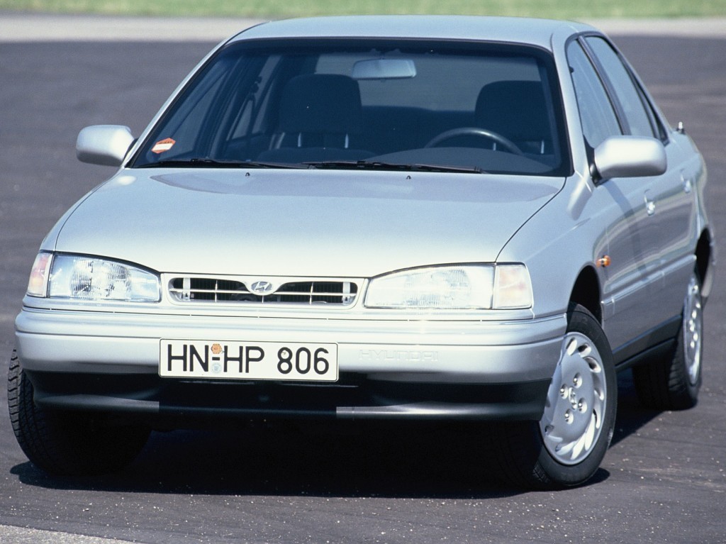 Hyundai Lantra photo 8