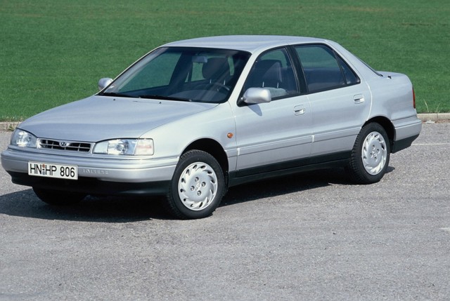 Hyundai Lantra photo 6