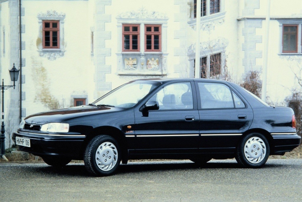 Hyundai Lantra photo 7