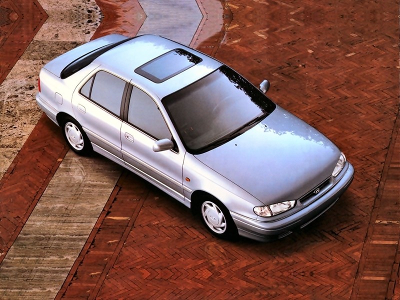 Hyundai Lantra photo 4