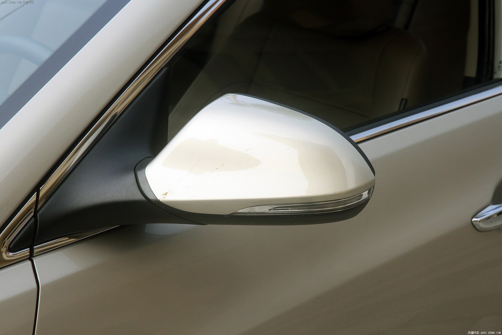 Hyundai Mistra photo 18