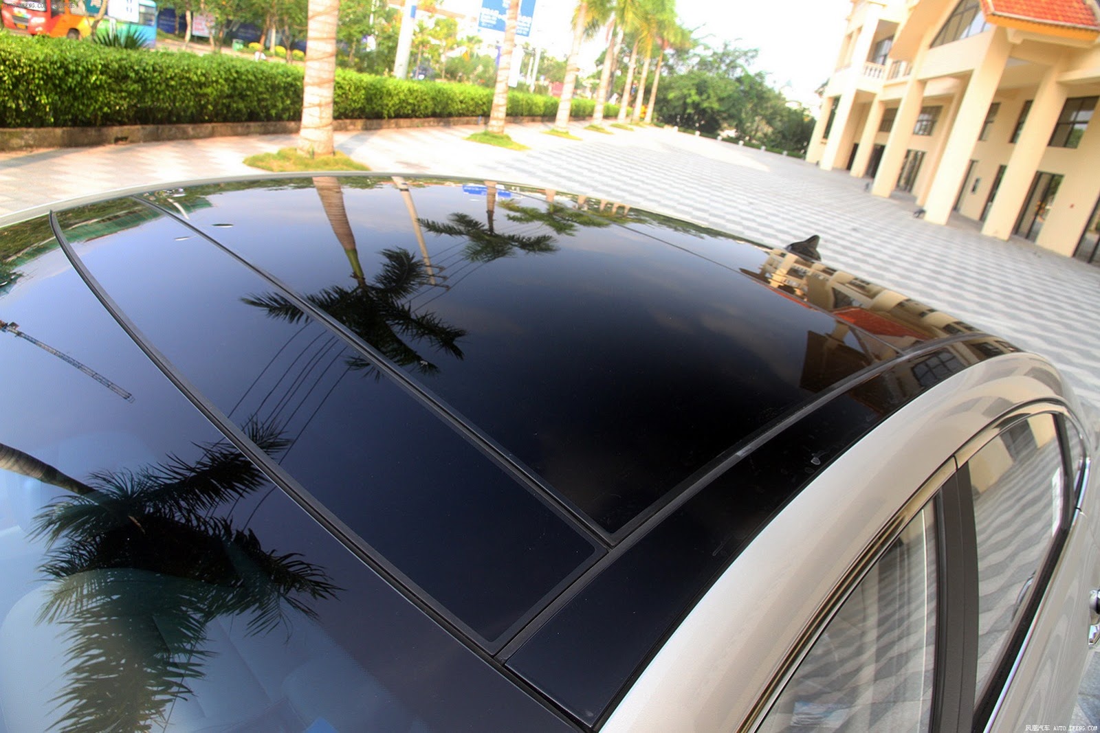 Hyundai Mistra photo 19