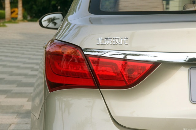Hyundai Mistra foto 21