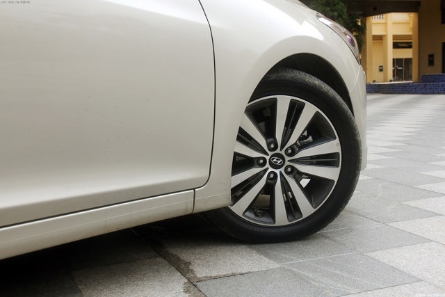 Hyundai Mistra foto 30