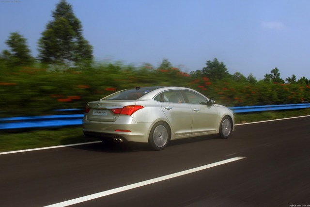 Hyundai Mistra foto 33