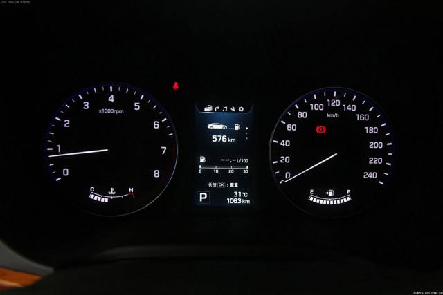 Hyundai Mistra foto 46