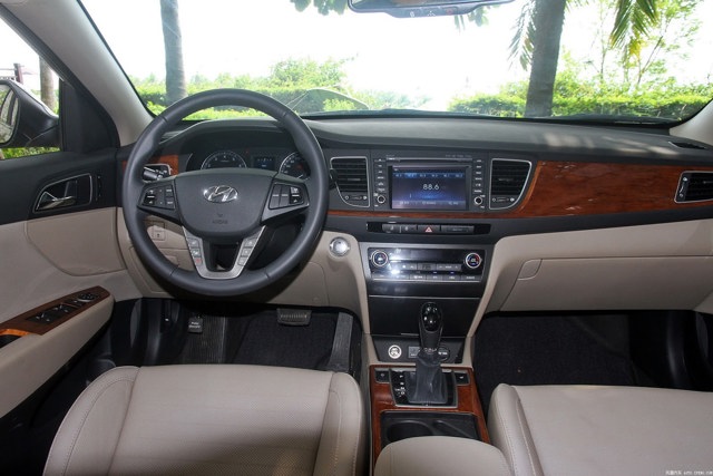 Hyundai Mistra foto 50