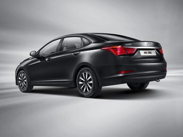 Hyundai Mistra foto 37