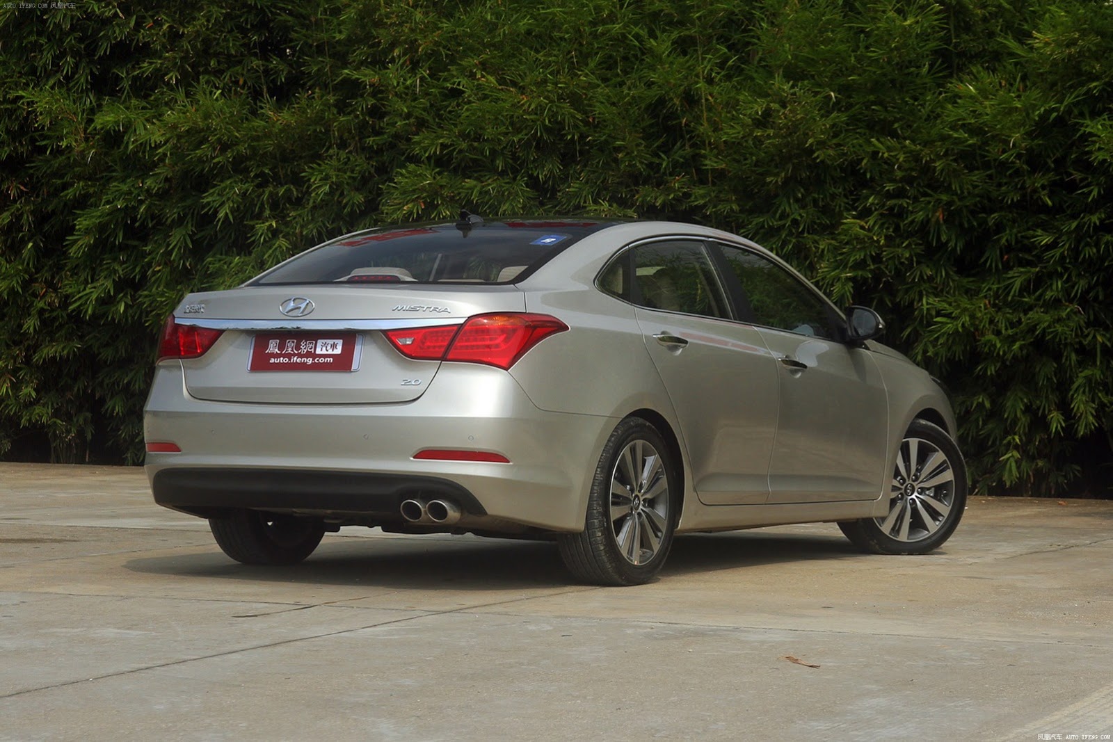 Hyundai Mistra photo 9