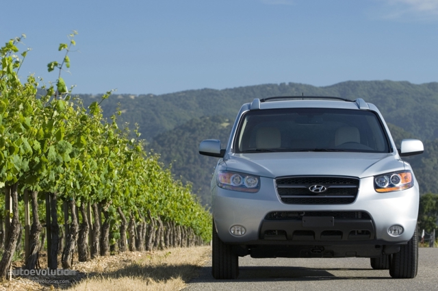 Hyundai Santa Fe photo 1