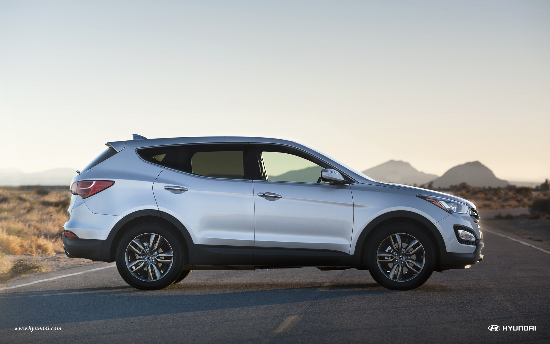 Hyundai Santa Fe photo 3