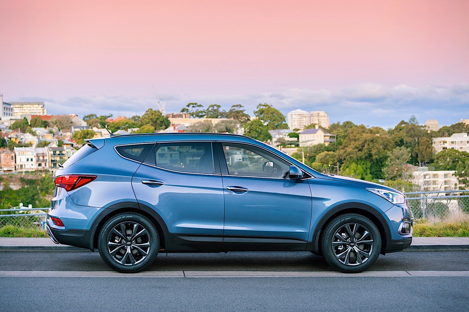 Hyundai Santa Fe photo 8