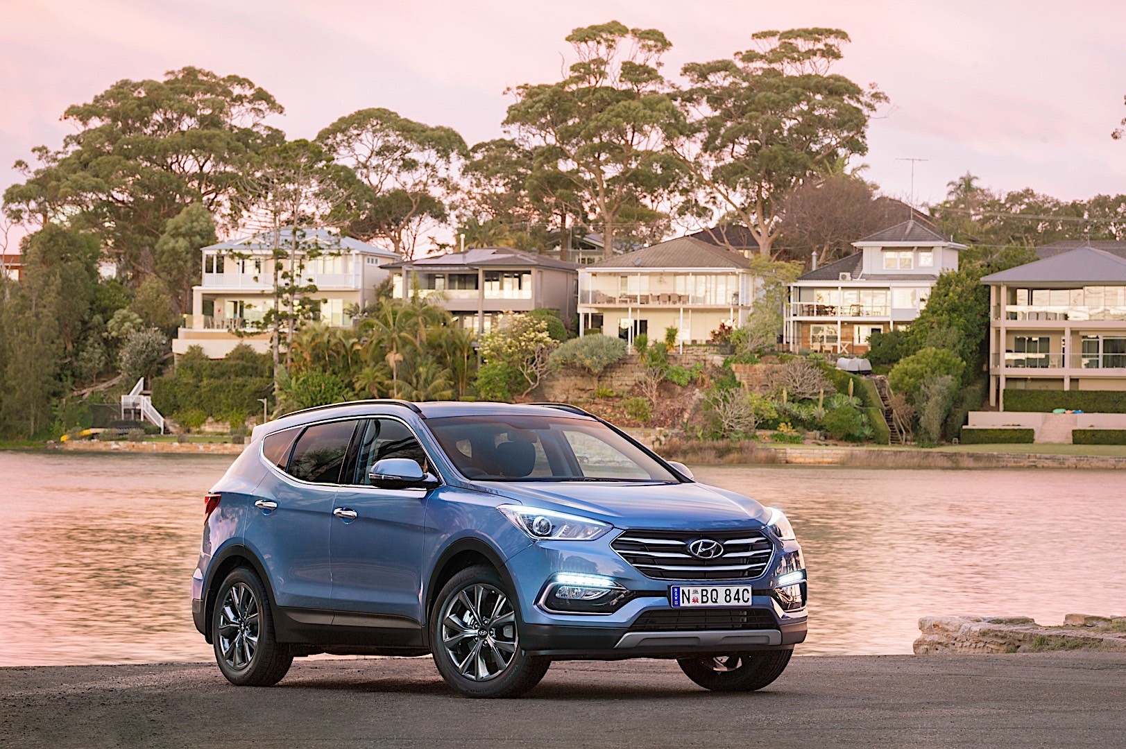 Hyundai Santa Fe photo 2