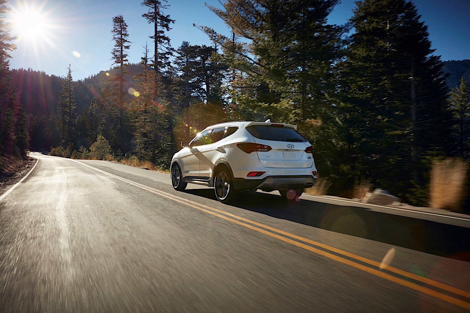 Hyundai Santa Fe photo 3