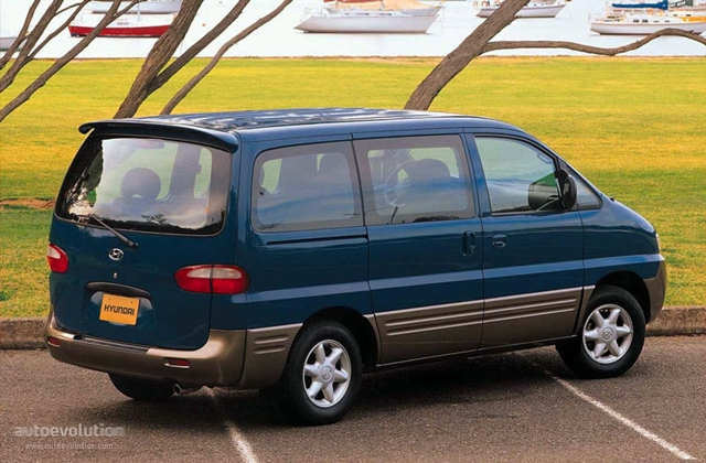 Hyundai Satellite Foto 3