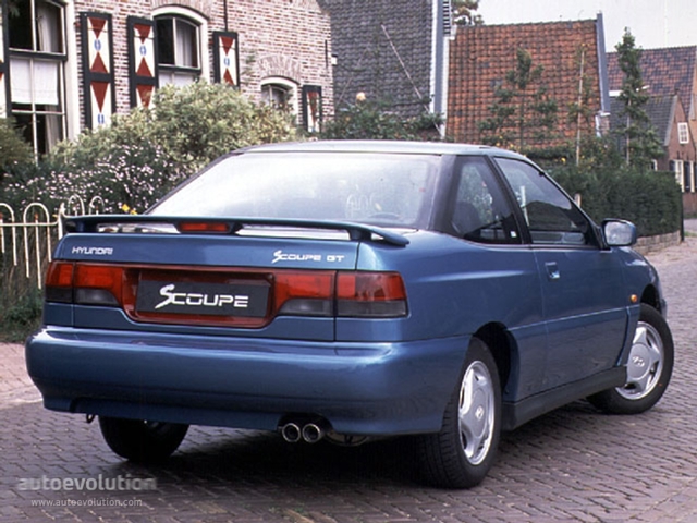 Hyundai Scoupe foto 2