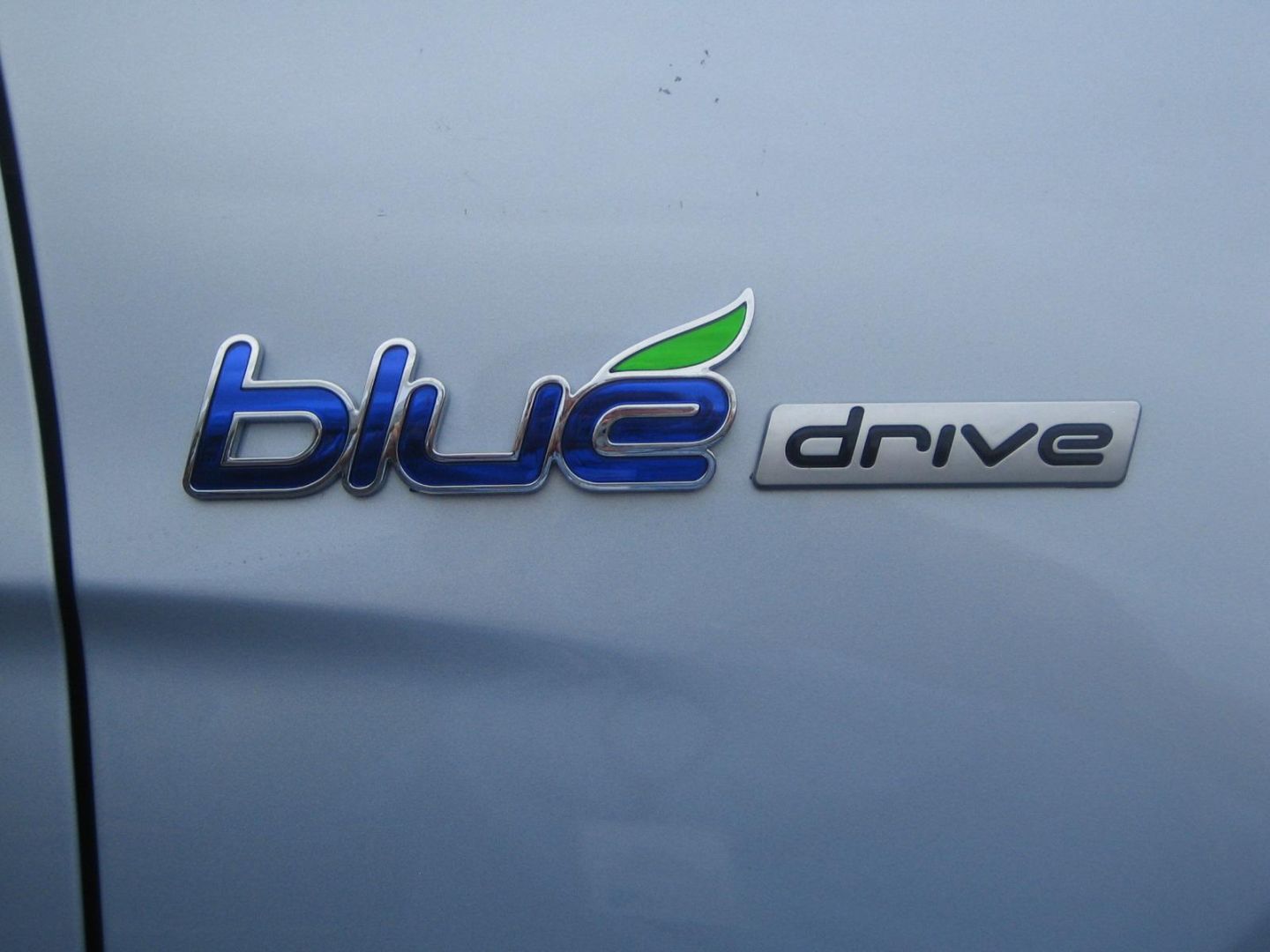 Hyundai Sonata Hybrid photo 13