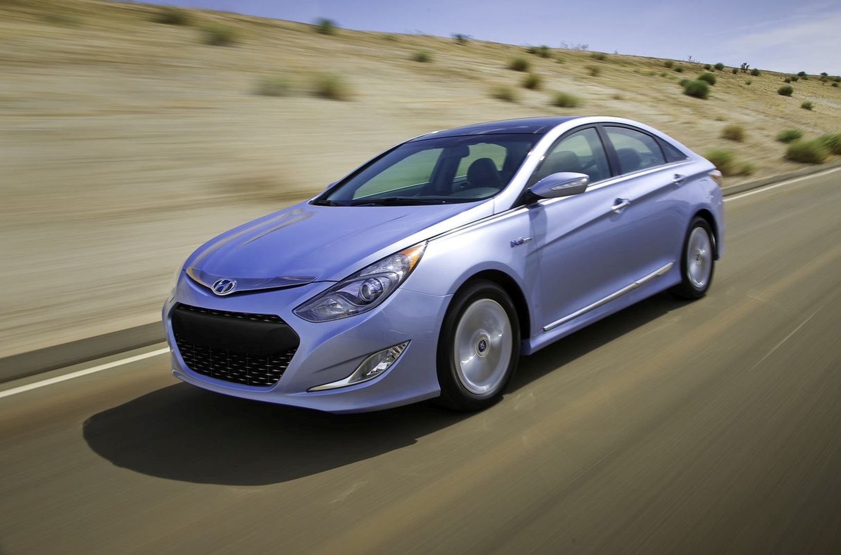Hyundai Sonata Hybrid photo 20