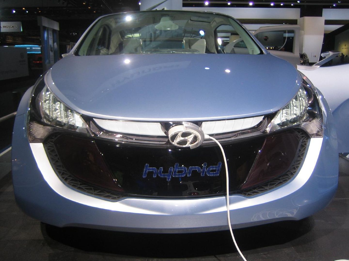Hyundai Sonata Hybrid photo 21